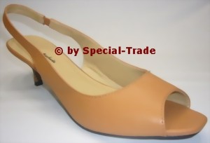 heel sandals camel