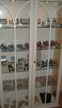 make-up accessories...