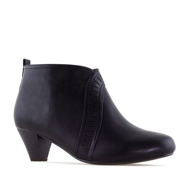 booties-black-2291.jpg