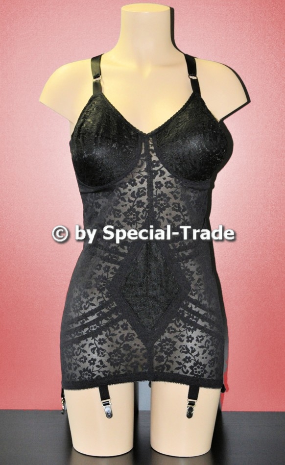 corselet-black-front-4920.jpg